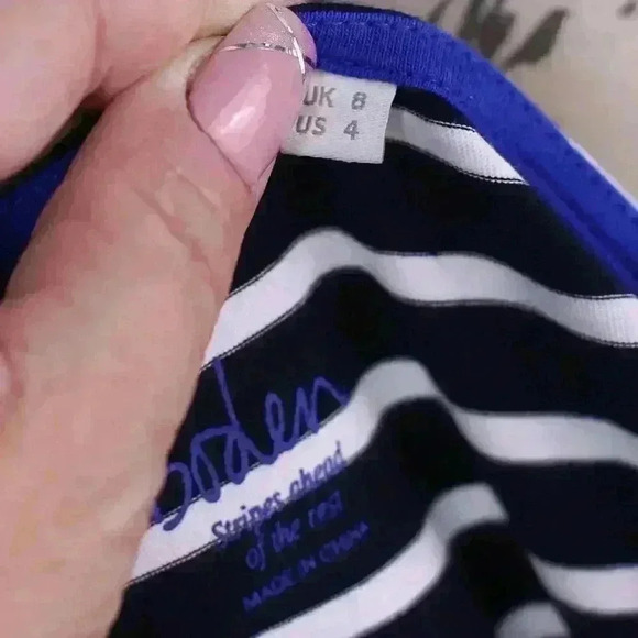 Boden Stripes Ahead of the Rest Size 4 blue/white stripe jersey - Picture 10 of 11